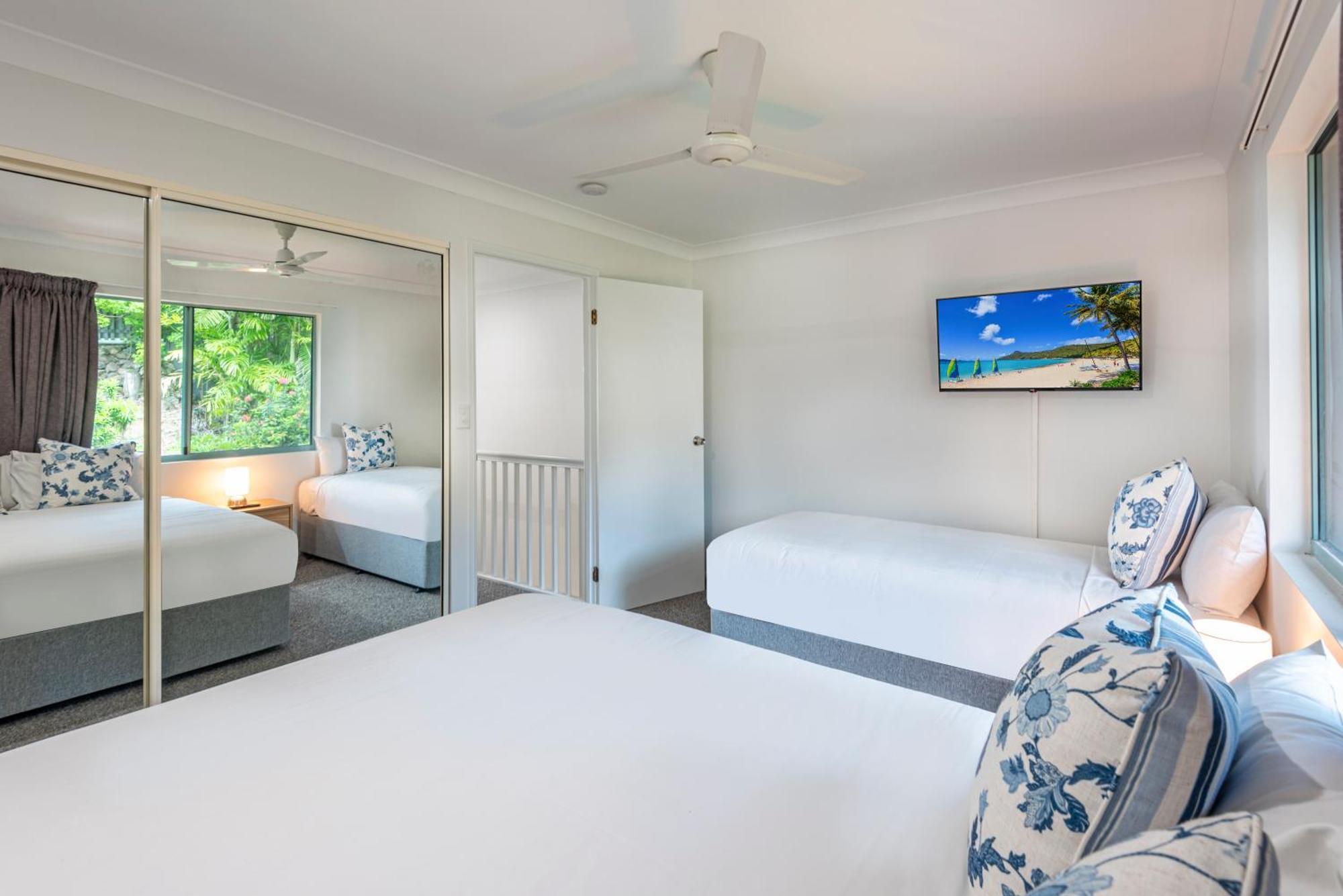 Sunset Waters Apartments 해밀턴아일랜드 외부 사진
