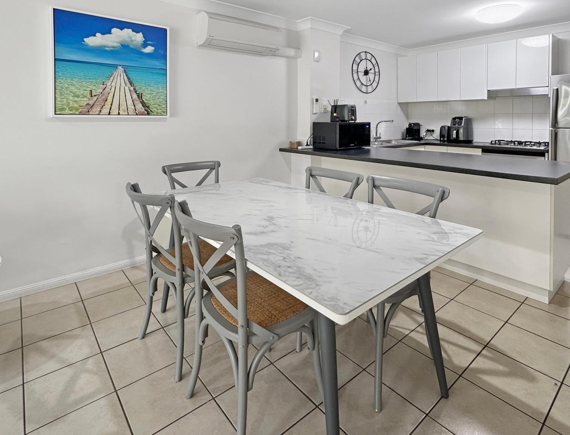 Sunset Waters Apartments 해밀턴아일랜드 외부 사진
