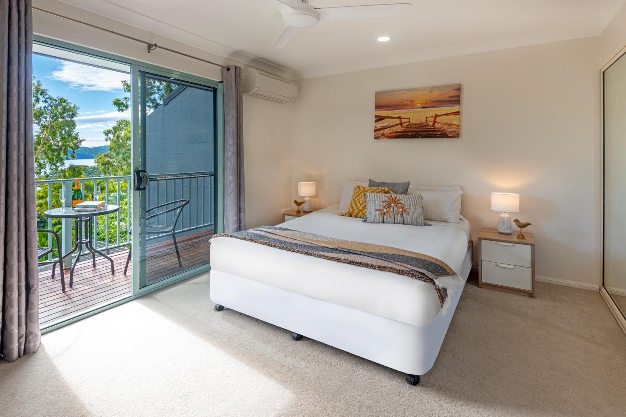 Sunset Waters Apartments 해밀턴아일랜드 외부 사진