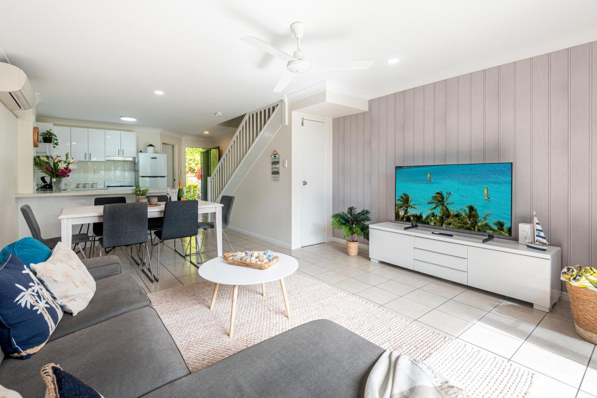 Sunset Waters Apartments 해밀턴아일랜드 외부 사진