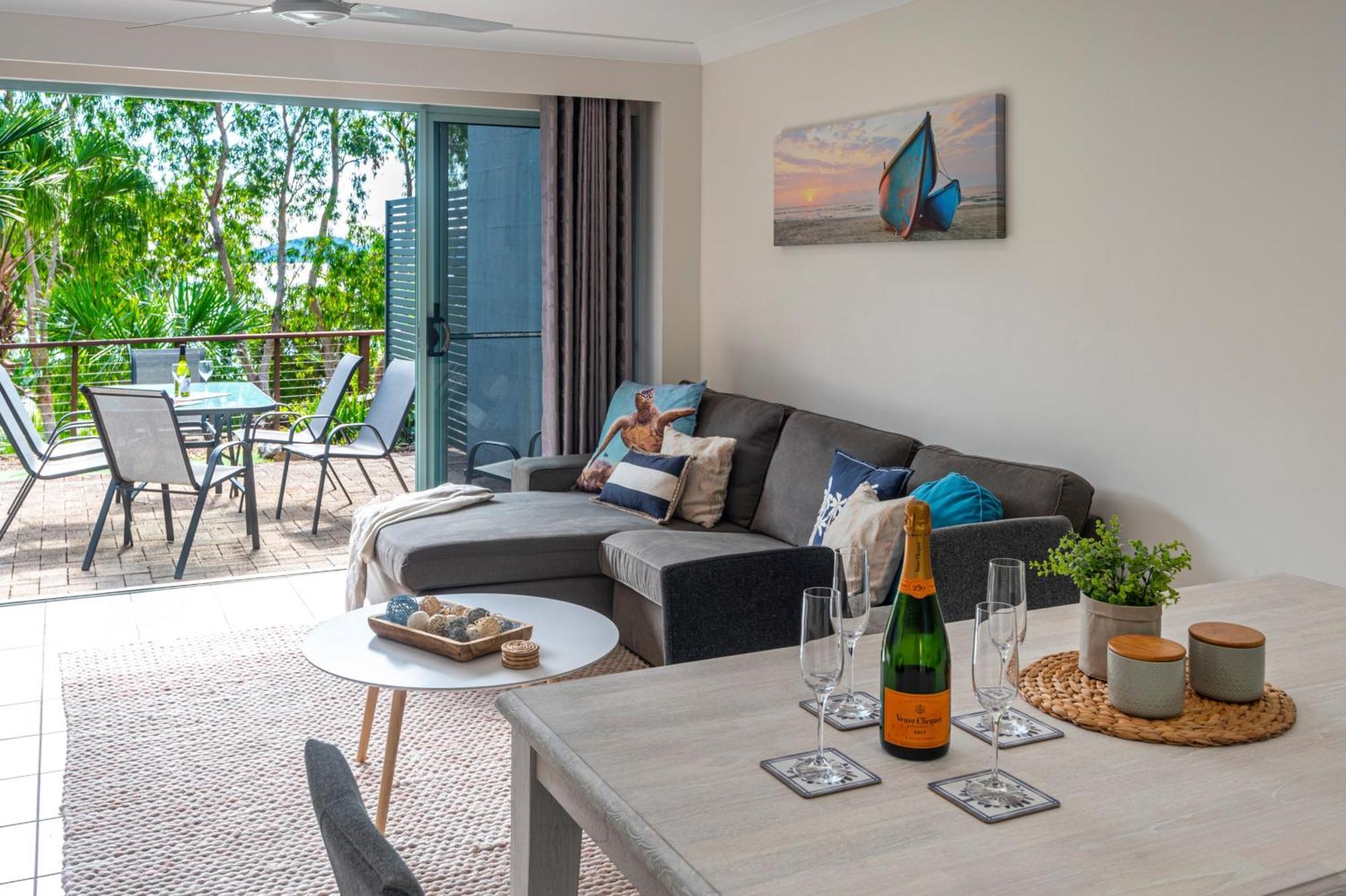Sunset Waters Apartments 해밀턴아일랜드 외부 사진